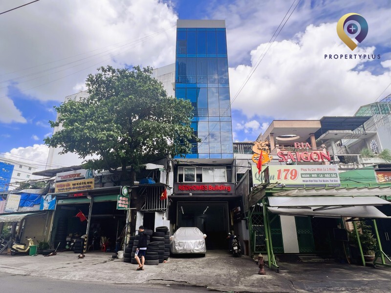 Tòa nhà B82 Bạch Đằng